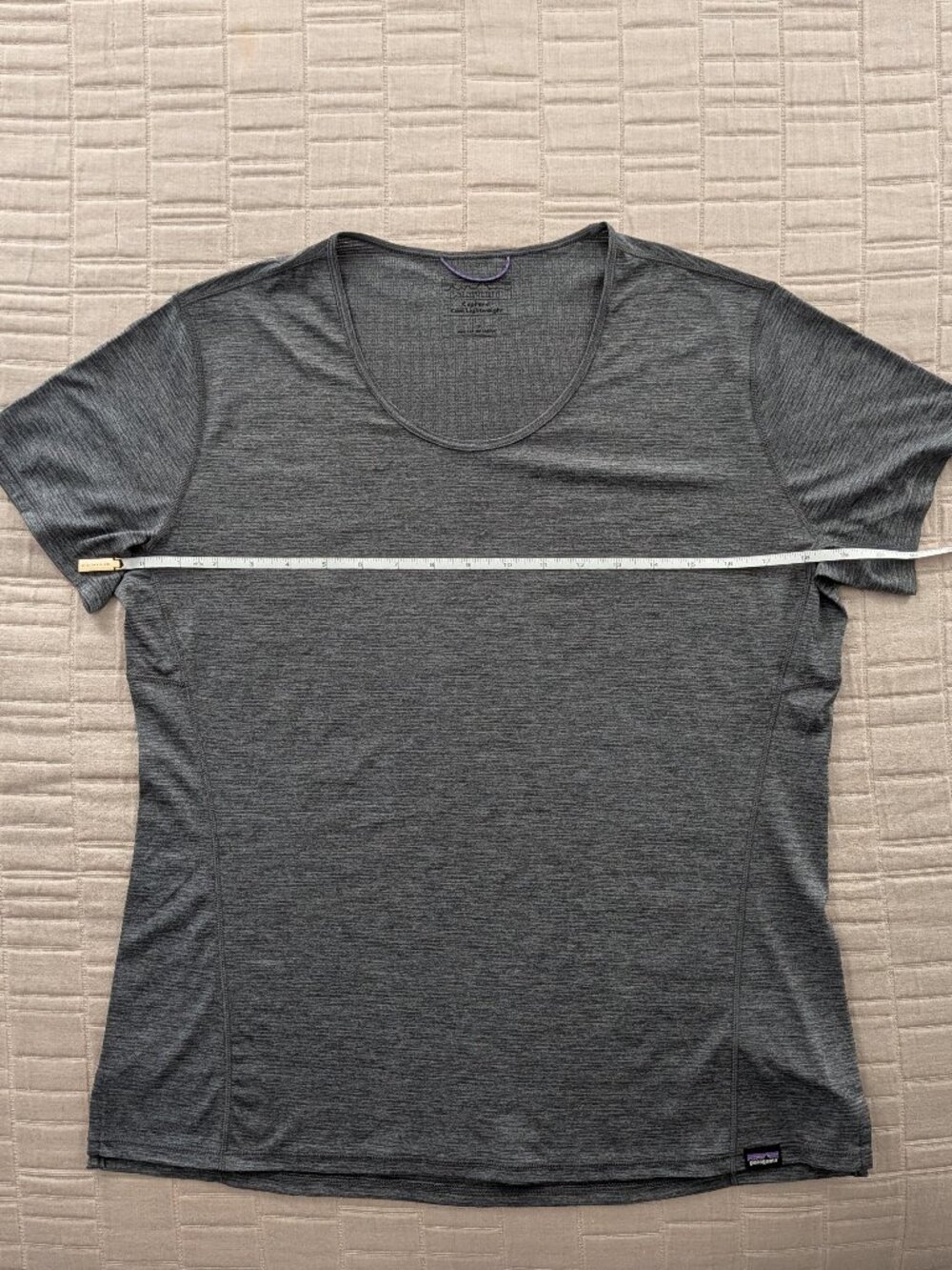 Patagonia women's Capilene Cool Daily short-sleeved shirt, size L - Picture 3 of 7
